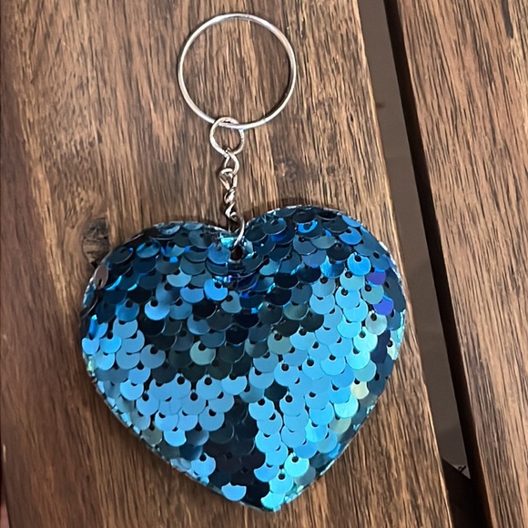 Blue Heart Key Chain NIP - Picture 2 of 2